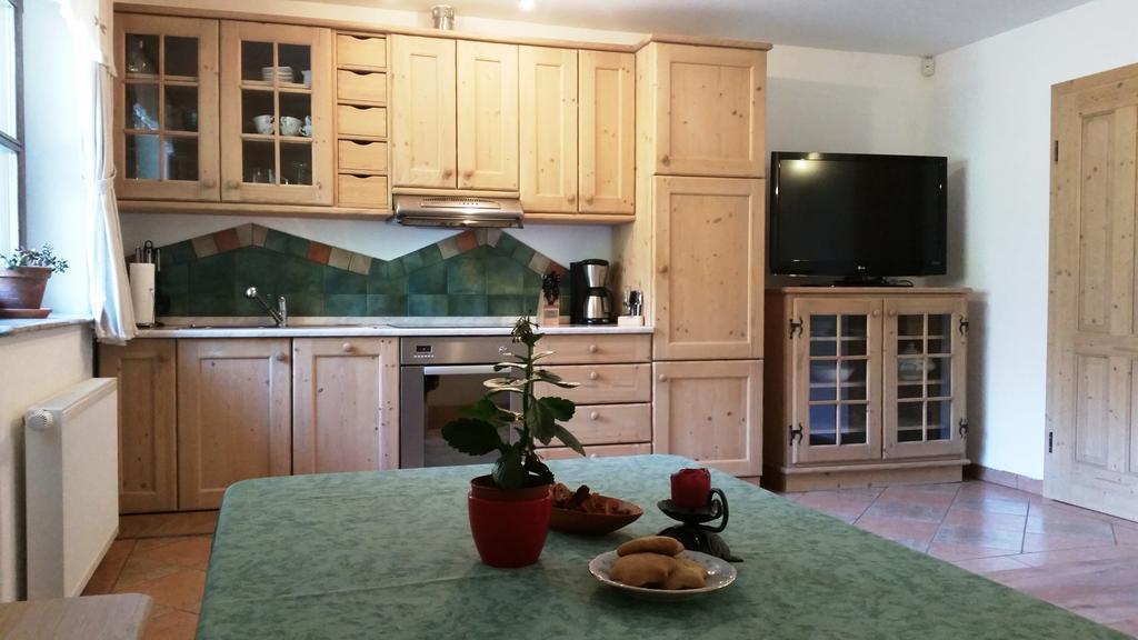 Apartments Pod Macesnovo Streho Солчава Номер фото